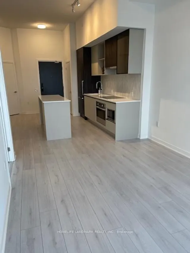 Additional image 5 of 395 Dundas St Unit 216