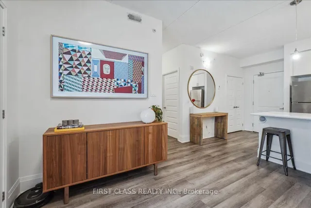 Additional image 9 of 610 Farmstead Dr Unit 104