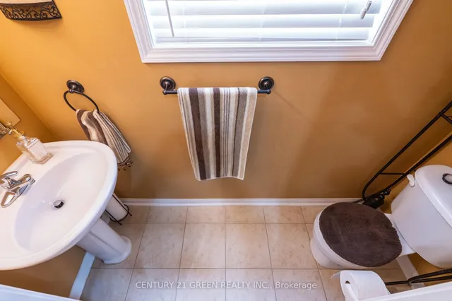 Additional image 14 of 1107 Barr Cres