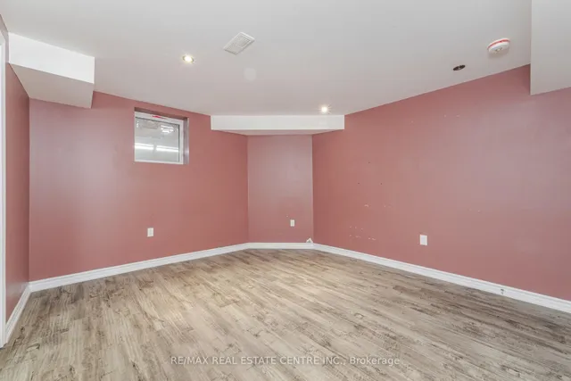 Additional image 45 of 6 Baccarat Cres