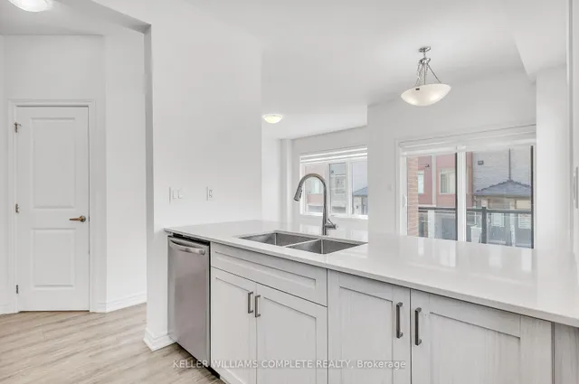 Additional image 18 of 575 Woodward Ave Unit 72