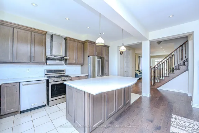 Additional image 22 of 1395 Chretien St