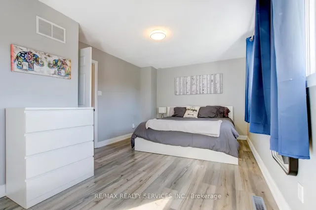 Additional image 24 of 2 Lawnview Crt