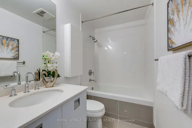 Additional image 28 of 33 Charles St Unit 3001