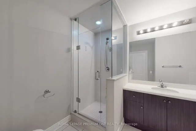 Additional image 27 of 71 DRYDEN Way