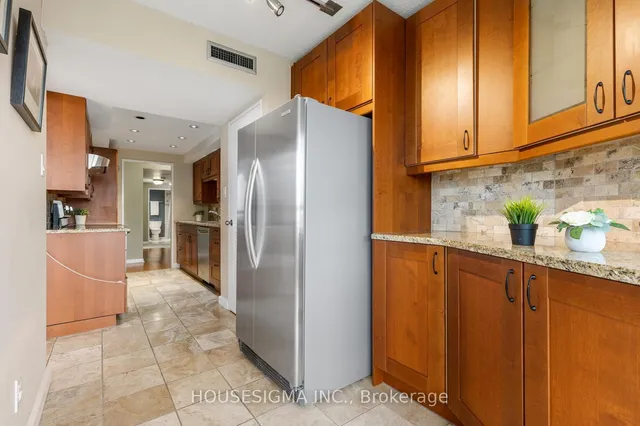 Additional image 17 of 1300 Bloor St Unit 2010