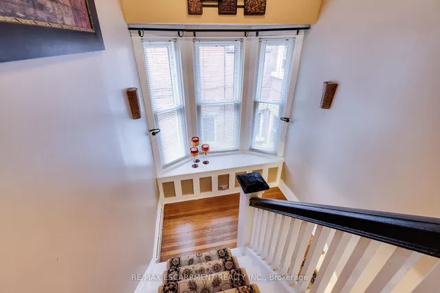 Additional image 22 of 75 MELROSE Ave