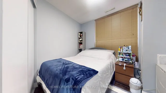 Additional image 27 of 135 Village Green Sq Unit 219