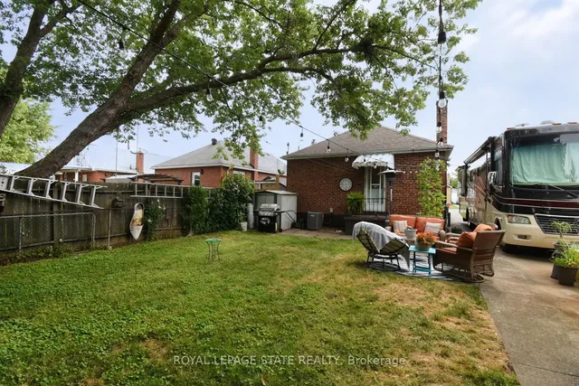 Additional image 31 of 152 Glencairn Ave