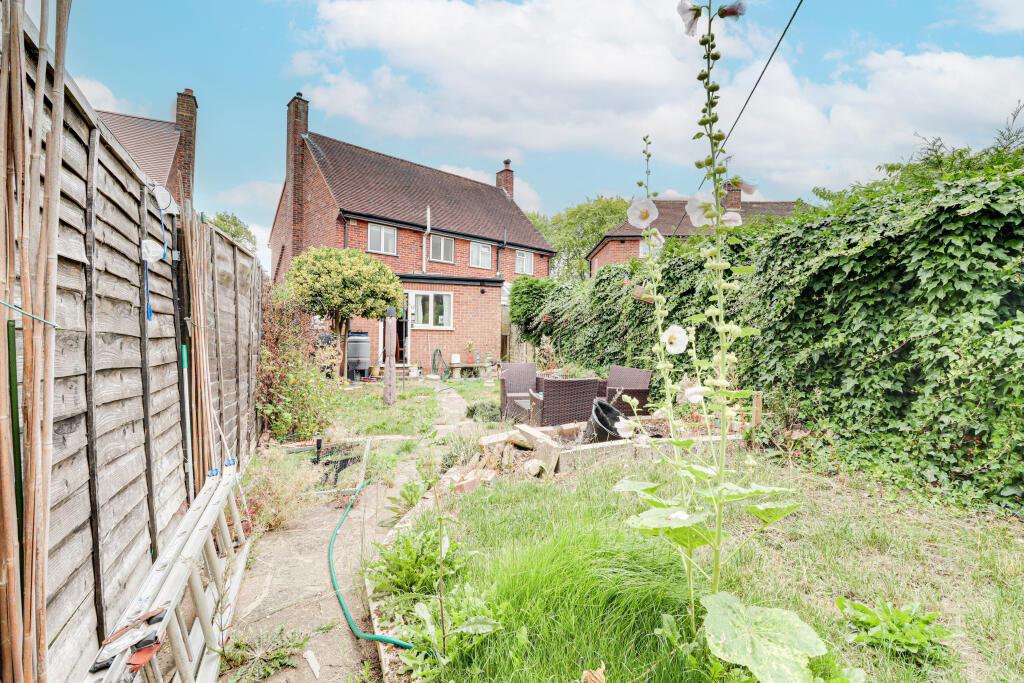 Additional image 13 of Nicholls Close, Redbourn, AL3