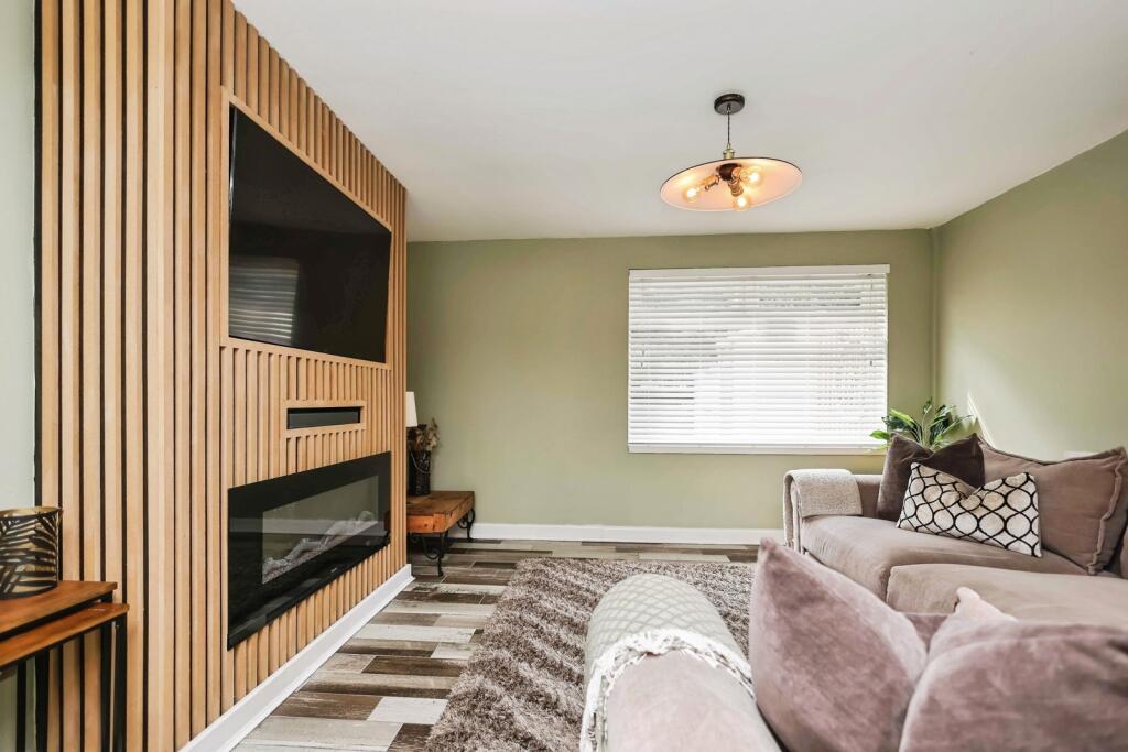 Additional image 6 of Auckland Drive, Birmingham, West Midlands, B36
