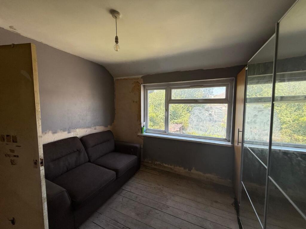 Additional image 4 of 169 Middlemore Road, West Bromwich, B71 4LS