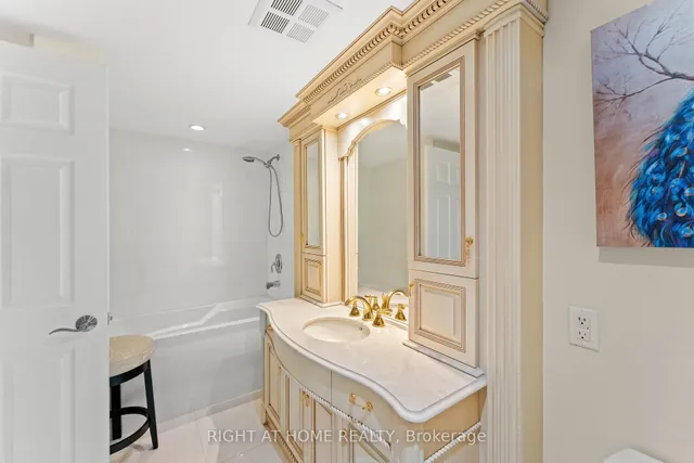 Additional image 15 of 3 Concorde Pl Unit 1503