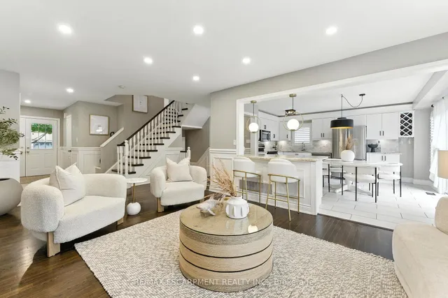 Additional image 8 of 2484 Whitehorn Dr