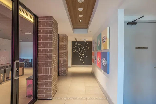 Additional image 22 of 600 North Service Rd Unit 313