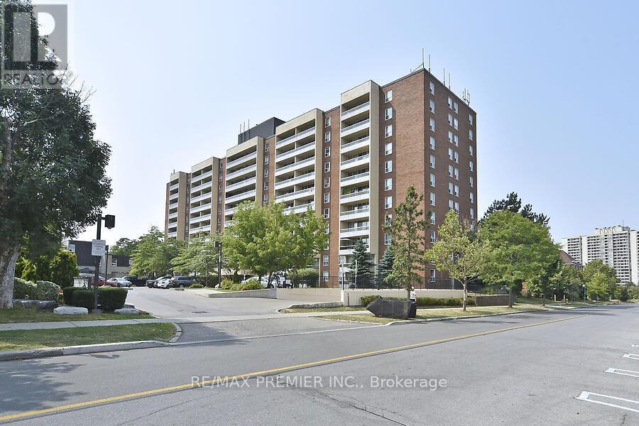 712 - 31 FOUR WINDS DRIVE|Toronto (York University Heights), Ontario M3J1K9