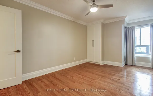 Additional image 25 of 62 Wellesley St Unit 702