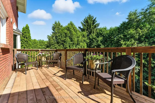 Additional image 43 of 286 LLOYMINN Ave