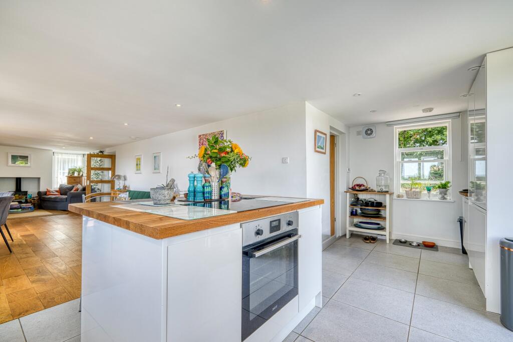 Additional image 9 of Quiet country setting