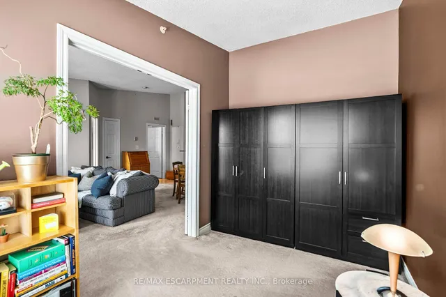 Additional image 15 of 1411 Walker's Line Unit 409