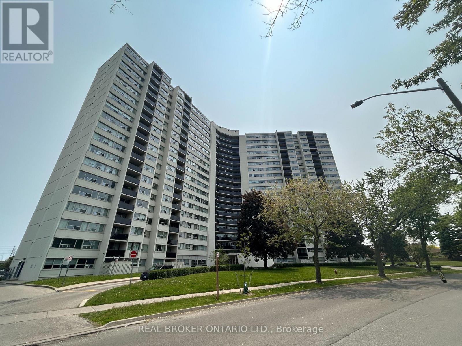 Property image for 1203 - 530 LOLITA GARDENS|Mississauga (Mississauga Valleys), Ontario L5A3T2