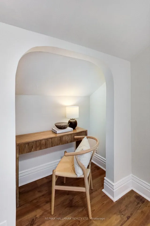 Additional image 21 of 68 Valhalla Blvd