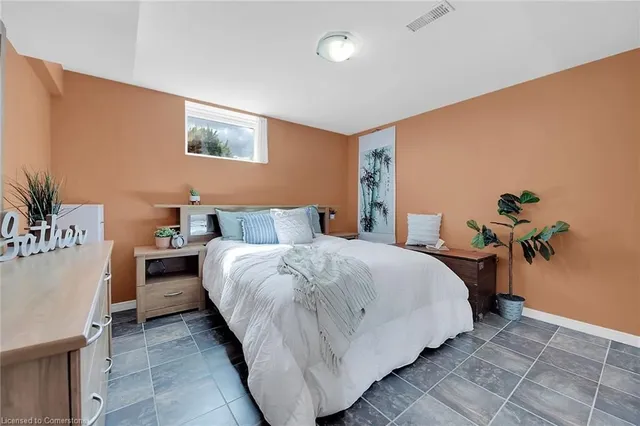 Additional image 32 of 3 Short St