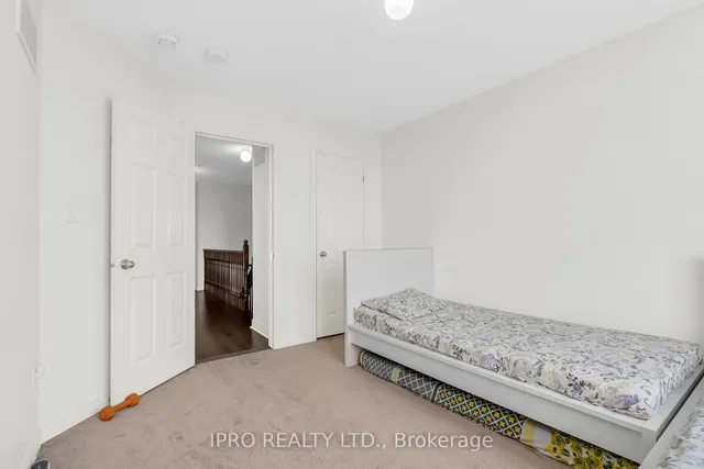 Additional image 25 of 564 Bessborough Dr