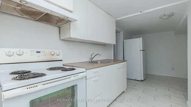 Additional image 44 of 3 Mornington Dr