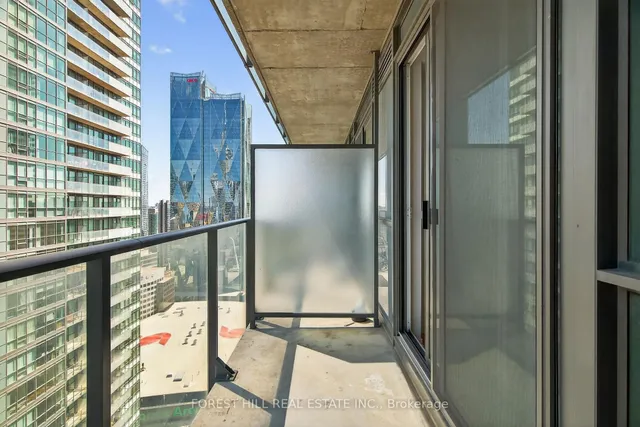 Additional image 16 of 55 Bremner Blvd Unit 3302