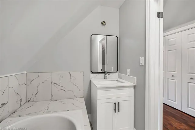 Additional image 36 of 172 Sherman Ave