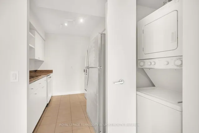 Additional image 23 of 373 Front St Unit 1002