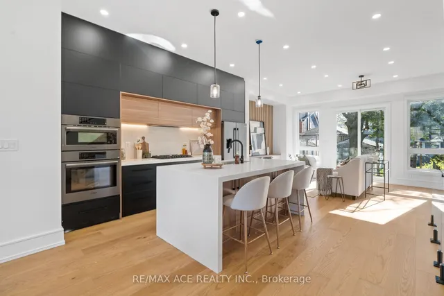 Additional image 15 of 122 Warden Ave