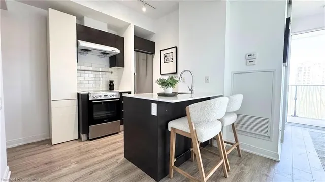 Additional image 7 of 42 Charles St Unit 2409