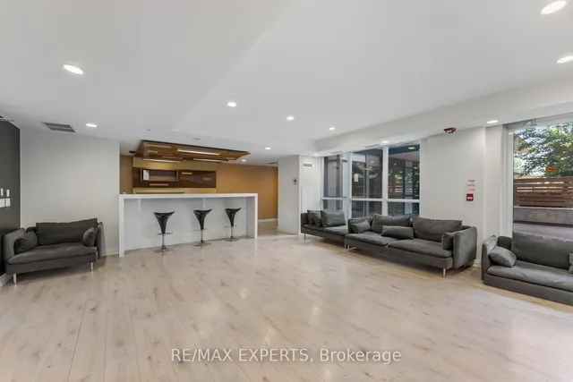 Additional image 34 of 15 James Finlay Way Unit 817