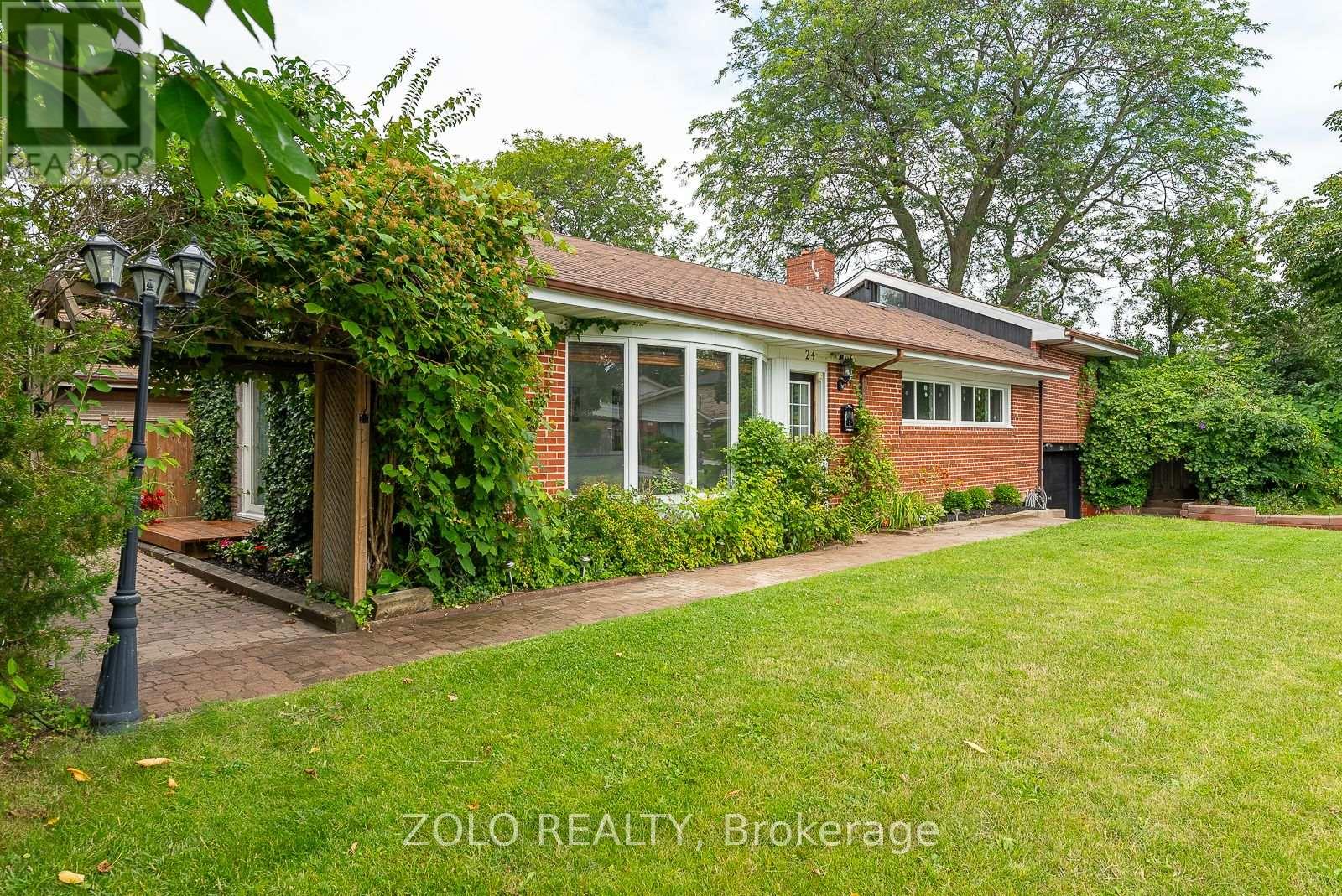 24 PANMURE CRESCENT E|Toronto (Bendale), Ontario M1K4Y6