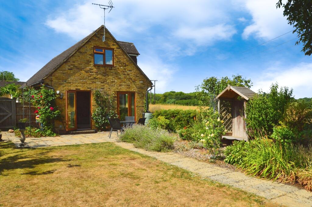 Additional image 23 of Roestock Lane, Colney Heath, AL4