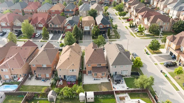 Additional image 29 of 35 Charger Lane