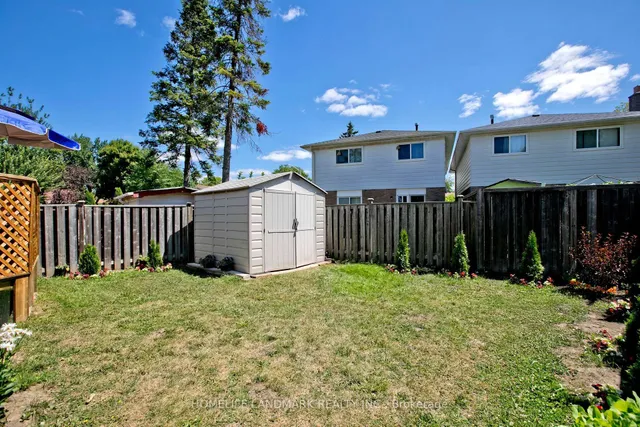 Additional image 26 of 39 La Peer Blvd