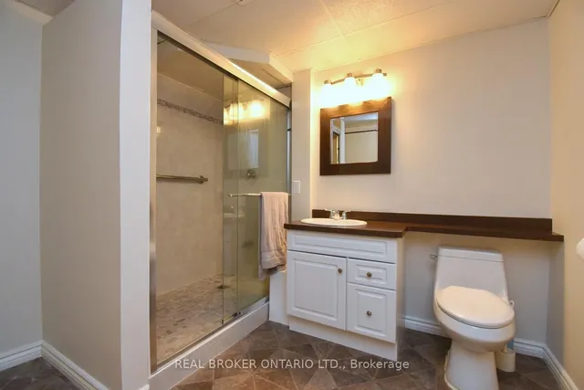 Additional image 34 of 64 Flamingo Dr