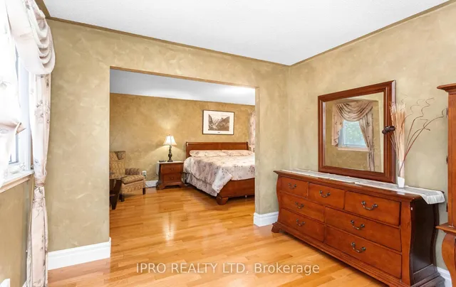 Additional image 24 of 12 Neville Cres