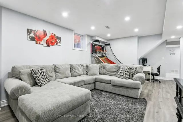 Additional image 38 of 4 Mendoza Dr