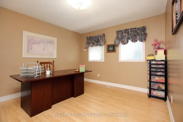 Additional image 32 of 98 Snowcap Rd