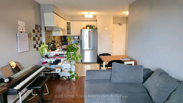 Additional image 9 of 30 Summit Ave Unit 503