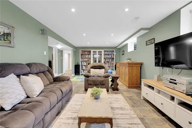 Additional image 29 of 3 Short St