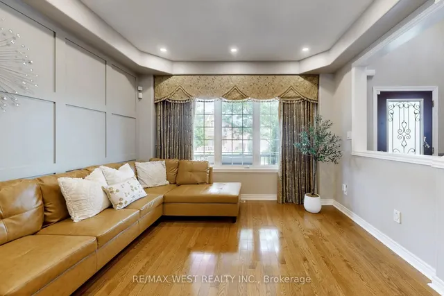 Additional image 3 of 6 Igloo Tr