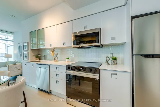 Additional image 11 of 33 Charles St Unit 3001