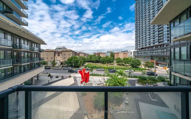 Additional image 20 of 49 East Liberty St Unit 301