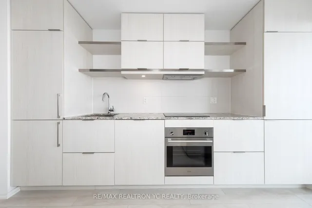 Additional image 13 of 197 Yonge St Unit 5104