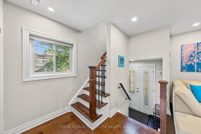 Additional image 5 of 2 Guytoi Crt